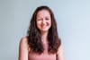 Portrait von Birgit Stoll, psychosoziale Beraterin und Breathwork Facilitator in Wien.